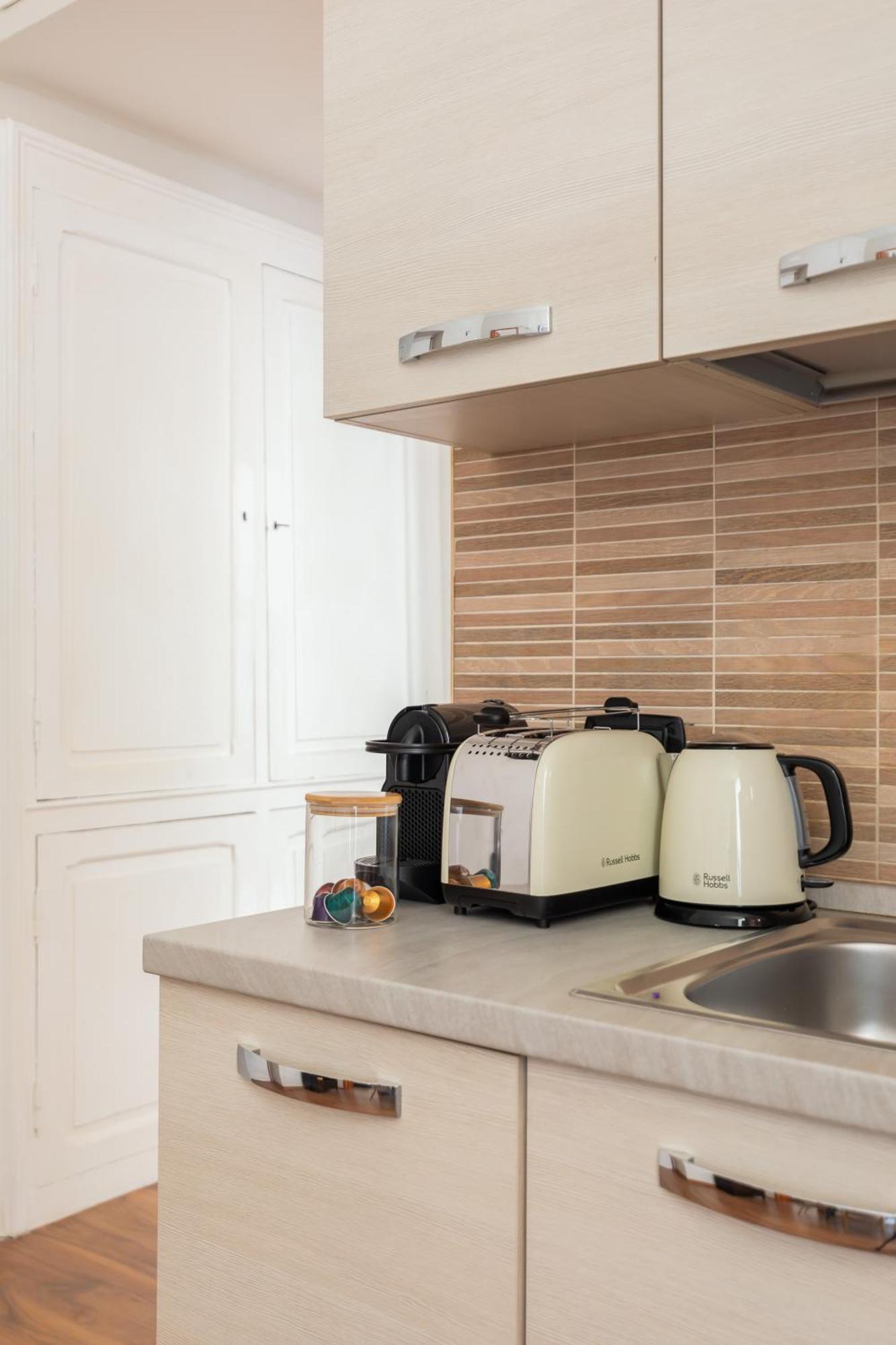 Candia Boutique Apartment Рим Екстериор снимка